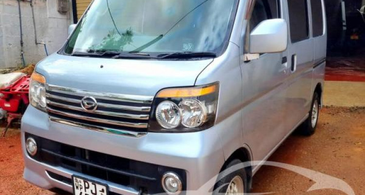 DAIHATSU HIJET 2011