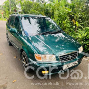 HYUNDAI TRAJET 2004