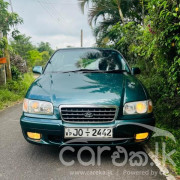 HYUNDAI TRAJET 2004