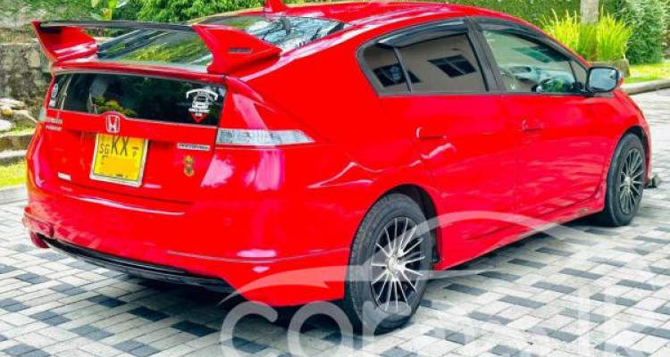 HONDA INSIGHT 2011