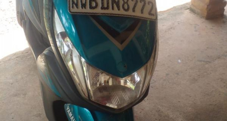 YAMAHA RAY 2015