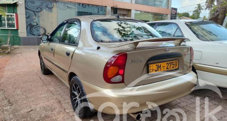 DAEWOO LANOS 2001
