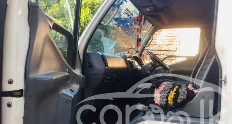 MITSUBISHI CANTER 2000