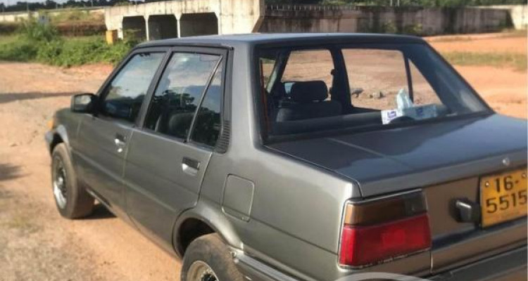 TOYOTA COROLLA 1986