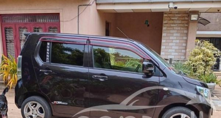 SUZUKI WAGON R 2016