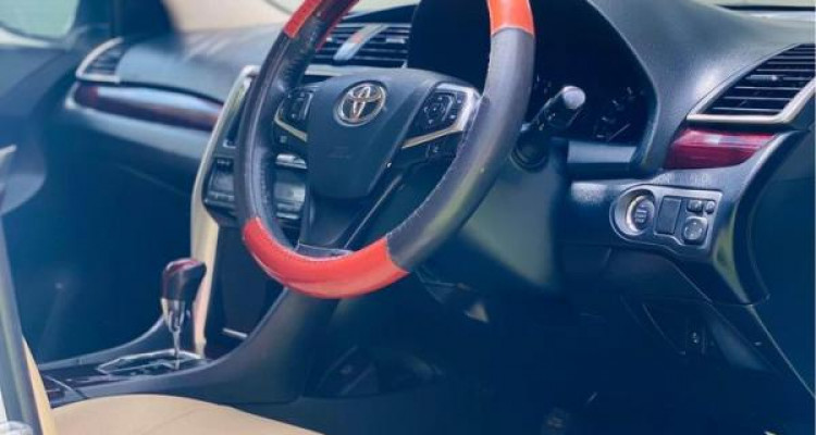 TOYOTA PREMIO 2017