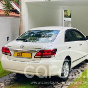 TOYOTA PREMIO 2017