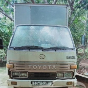 TOYOTA DYNA 1992