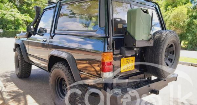 NISSAN PATROL 1985