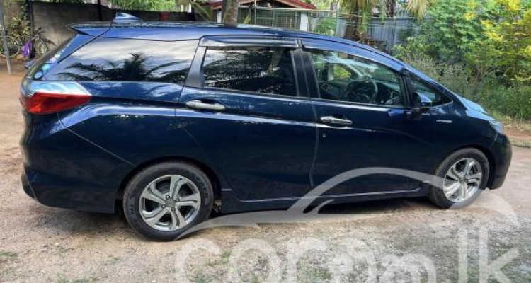 HONDA FIT SHUTTLE 2016