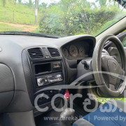 MAZDA FAMILIA 2000