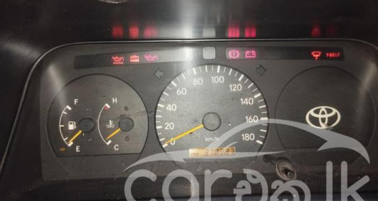 TOYOTA DOLPHIN 1998