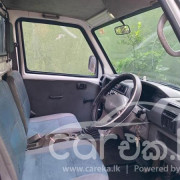 MITSUBISHI MINICAB 2000