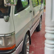 TOYOTA HIACE 1997