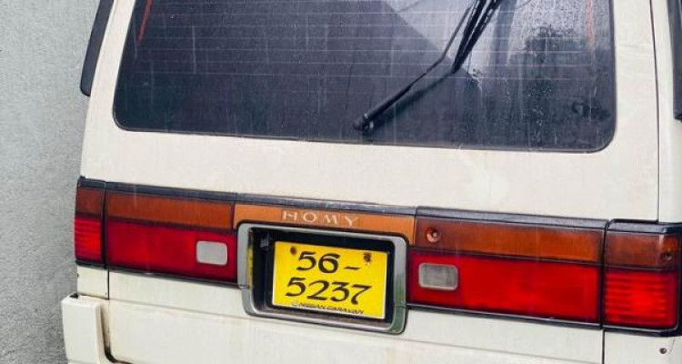 NISSAN CARAVAN 1991