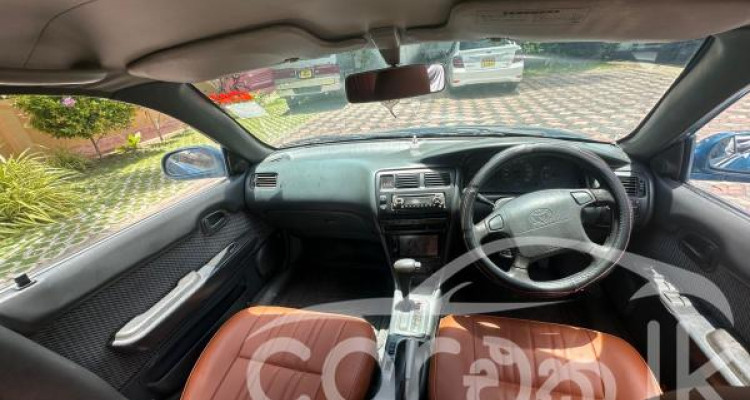 TOYOTA COROLLA 1996