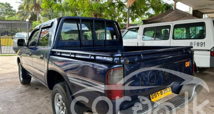 TOYOTA HILUX 1998