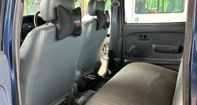 TOYOTA HILUX 1998