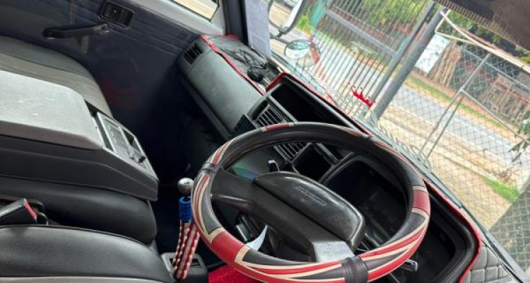 MAZDA BONGO 1998