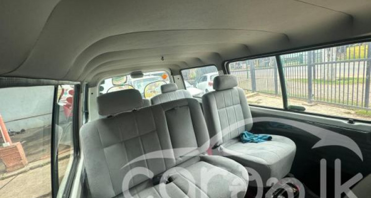 MAZDA BONGO 1998