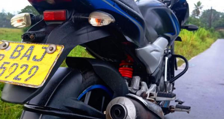BAJAJ DISCOVER 125 2014