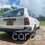 TOYOTA COROLLA 1995