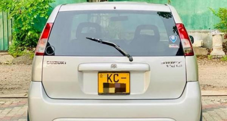 SUZUKI SWIFT 2003