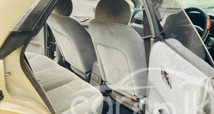 NISSAN BLUEBIRD 1998