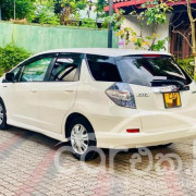 HONDA FIT SHUTTLE 2013
