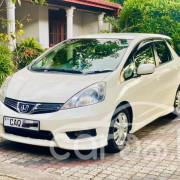 HONDA FIT SHUTTLE 2013