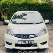 HONDA FIT SHUTTLE 2013