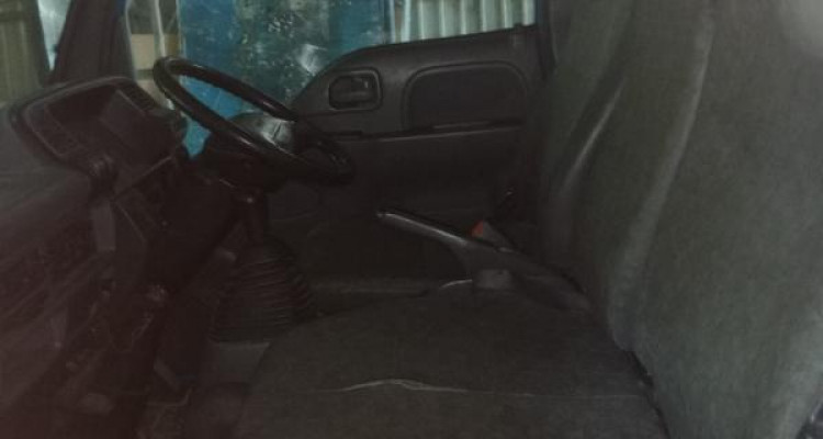 ISUZU ELF 2004