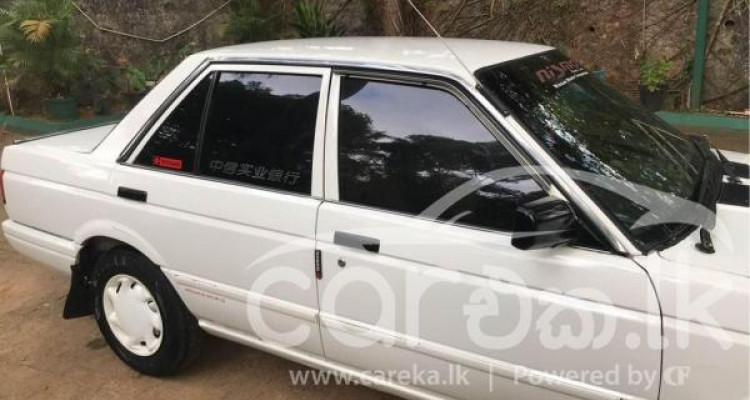 NISSAN TRAD SUNNY 1989