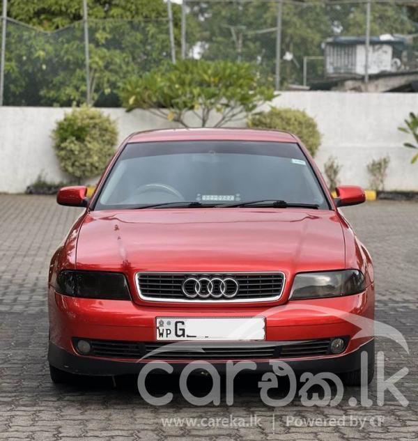 AUDI A4 2001