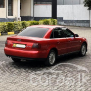AUDI A4 2001