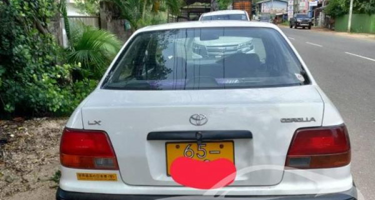 TOYOTA COROLLA 1996