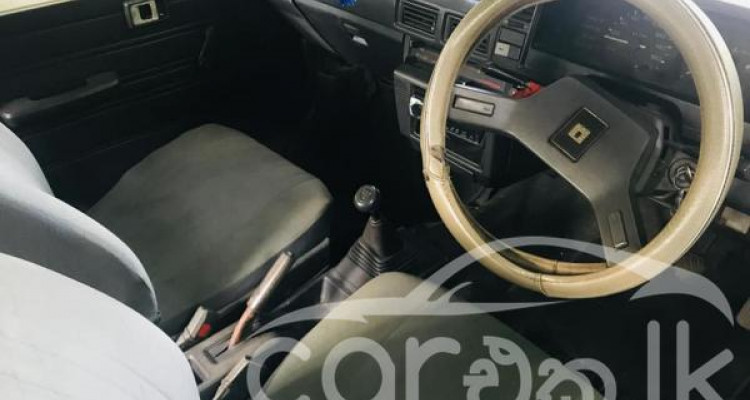 TOYOTA COROLLA 1986