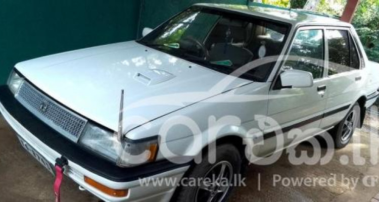 TOYOTA COROLLA 1986