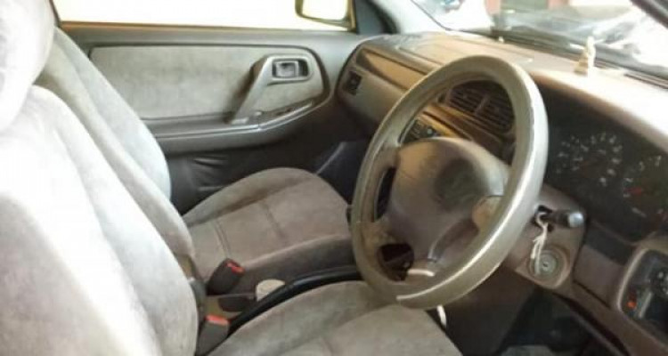 NISSAN BLUEBIRD SU14 1999