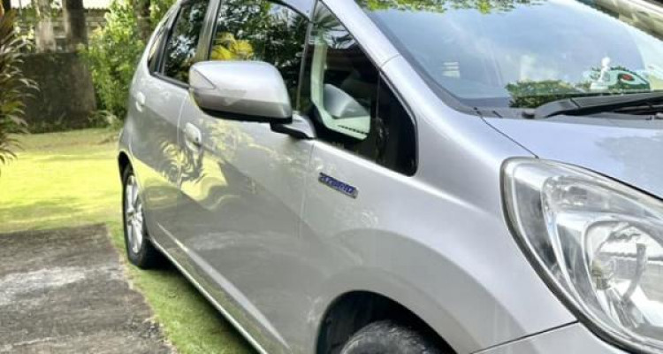 HONDA FIT GP1 2011