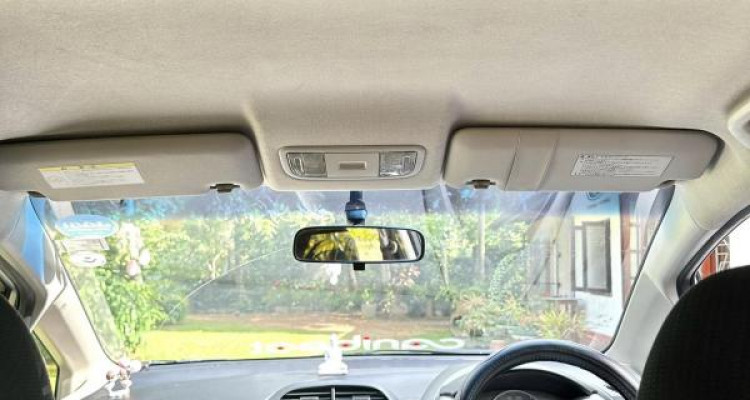HONDA FIT GP1 2011