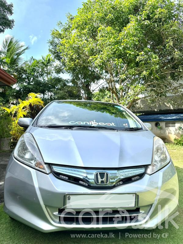HONDA FIT GP1 2011