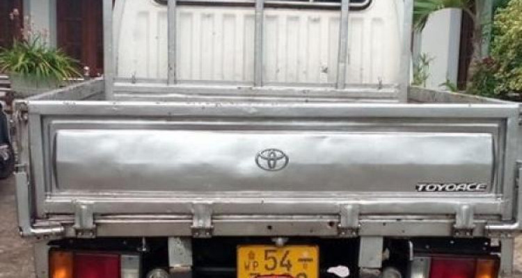 TOYOTA TOYOACE 1989