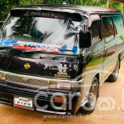 NISSAN CARAVAN 1992