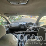 MAZDA FAMILIA 323 2000