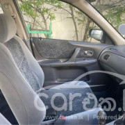 MAZDA FAMILIA 323 2000