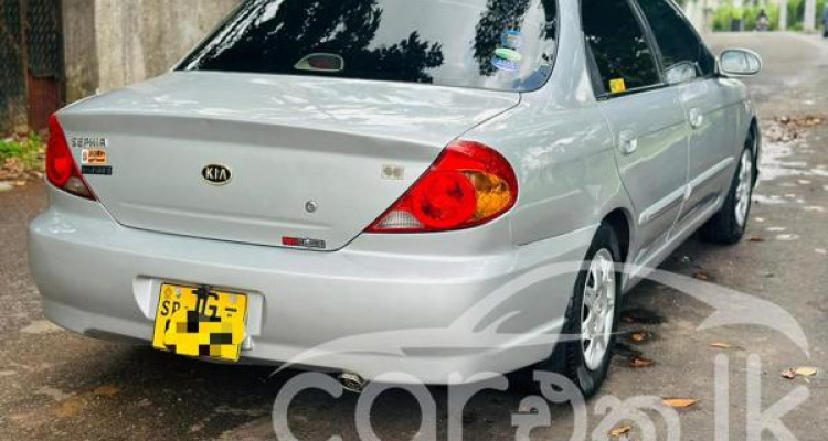 KIA SEPHIA 2004