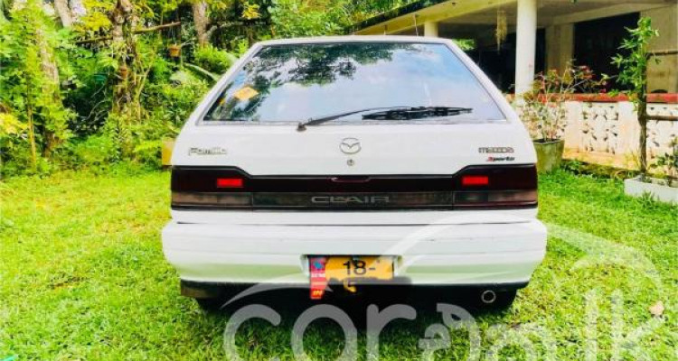 MAZDA FAMILIA 1989