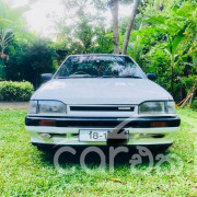 MAZDA FAMILIA 1989