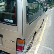 NISSAN CARAVAN 1998